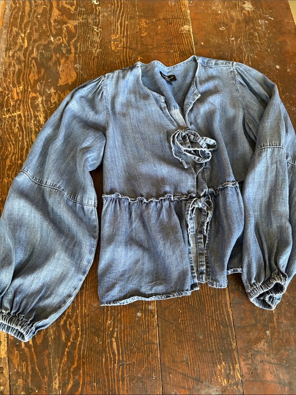 Velvet Heart Blue Chambray Tie-Front Poet Sleeve Blouse Tencel Fabric Small